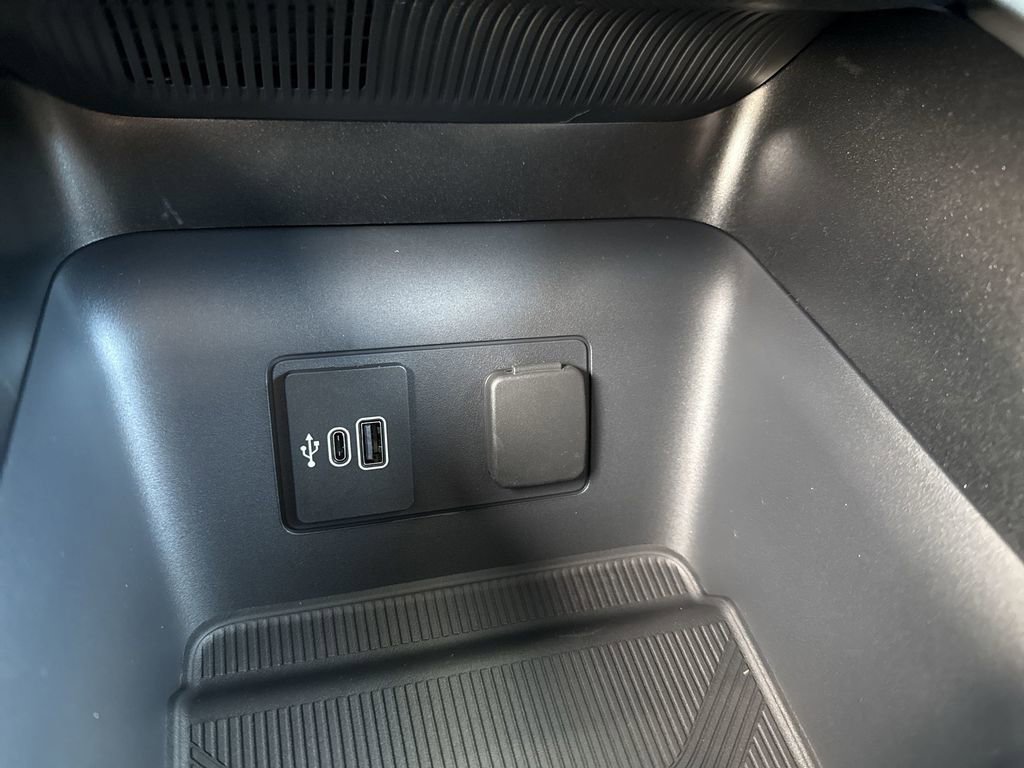 New 2026 Ford Explorer Active w/ Active Comfort Package AWD/4WD image 35