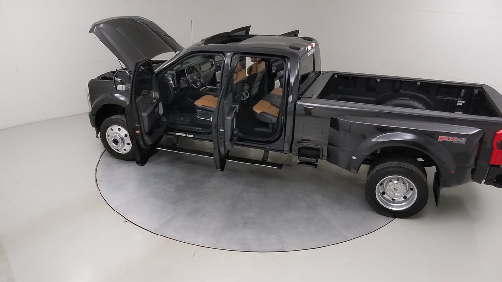 Certified 2024 Ford F450 Platinum w/ FX4 Off-Road Package AWD/4WD image 57