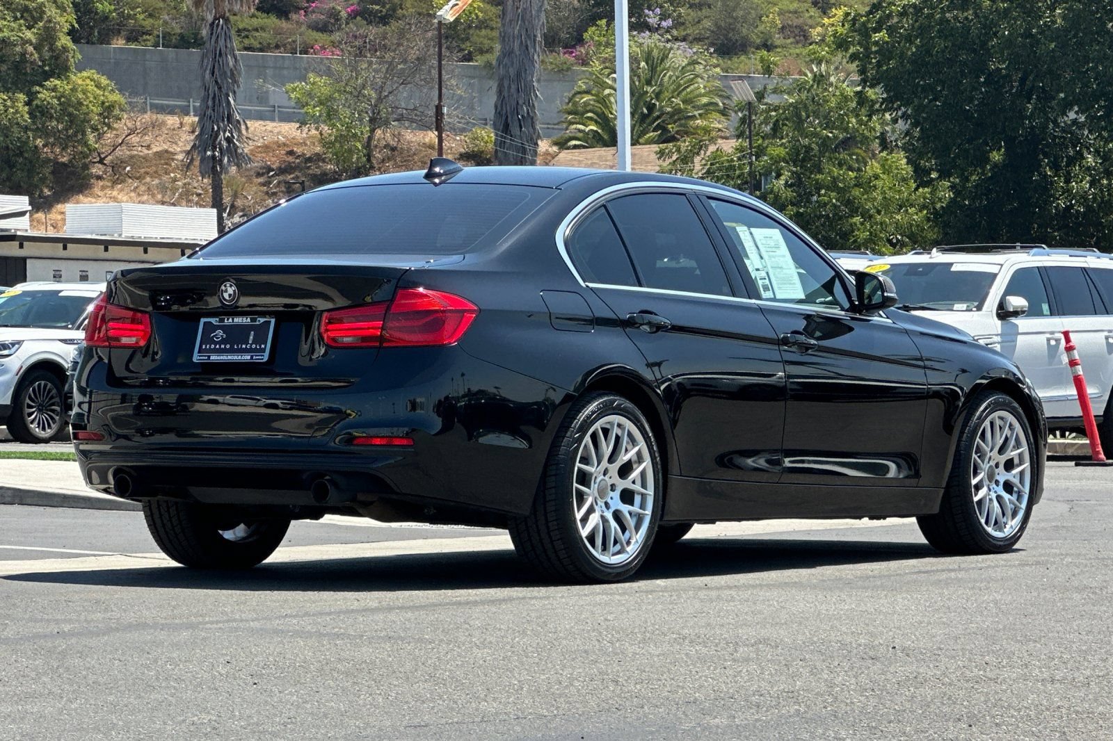 Used 2016 BMW 340i xDrive Sedan AWD/4WD image 3