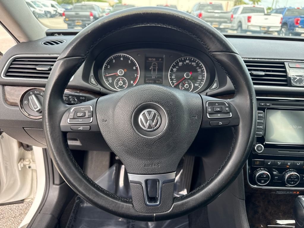 Used 2014 Volkswagen Passat 1.8T SEL Premium FWD image 14