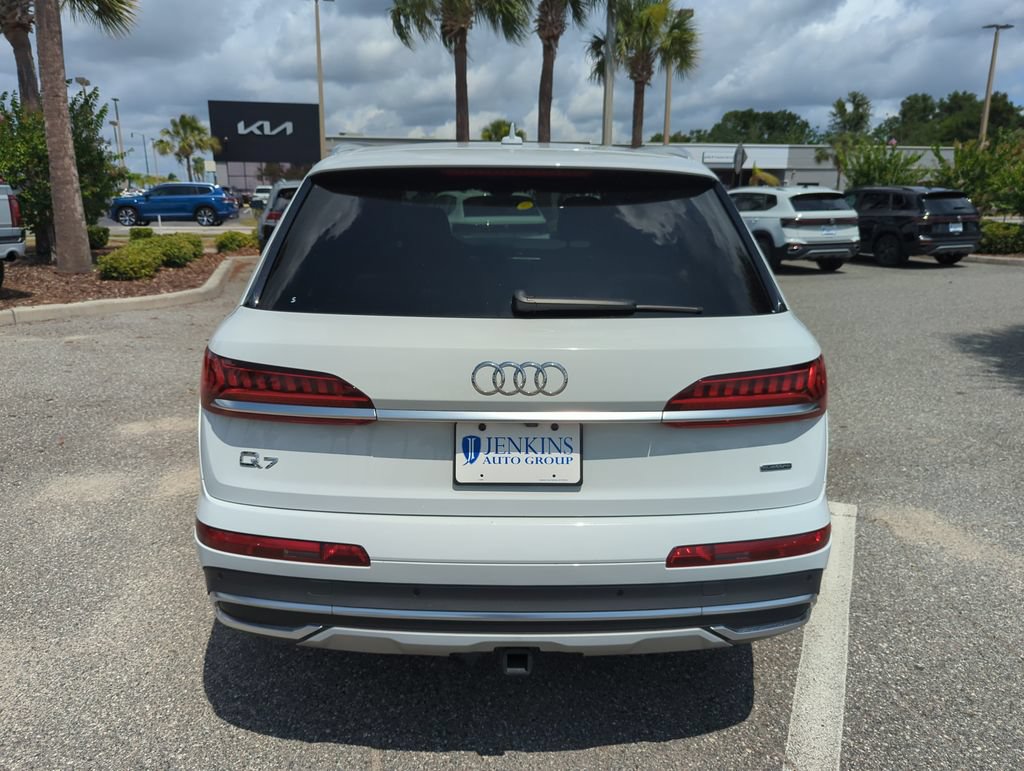 Used 2021 Audi Q7 2.0T Premium w/ Convenience Package AWD/4WD image 7