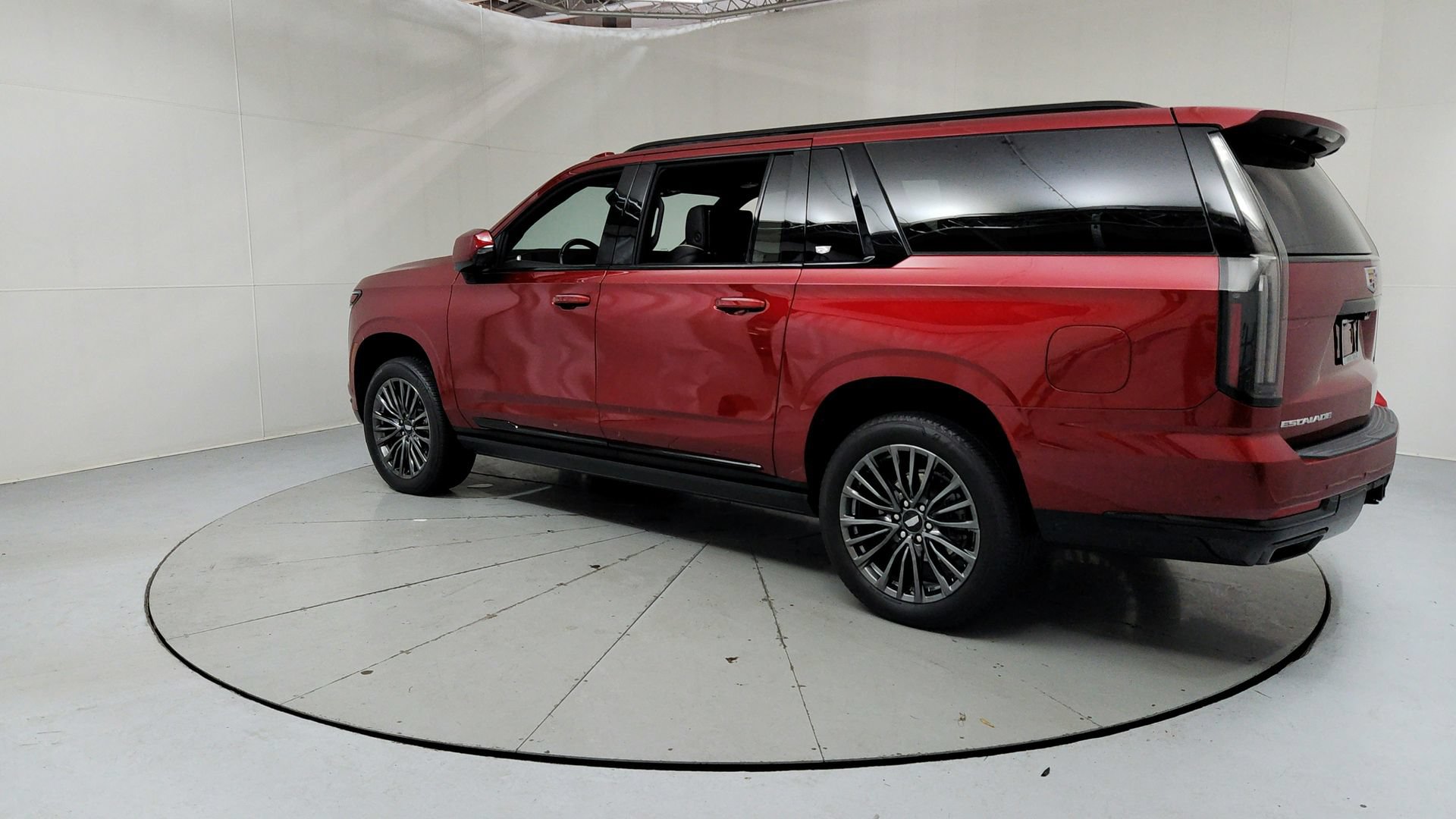 Certified 2025 Cadillac Escalade ESV Sport Platinum AWD/4WD image 3
