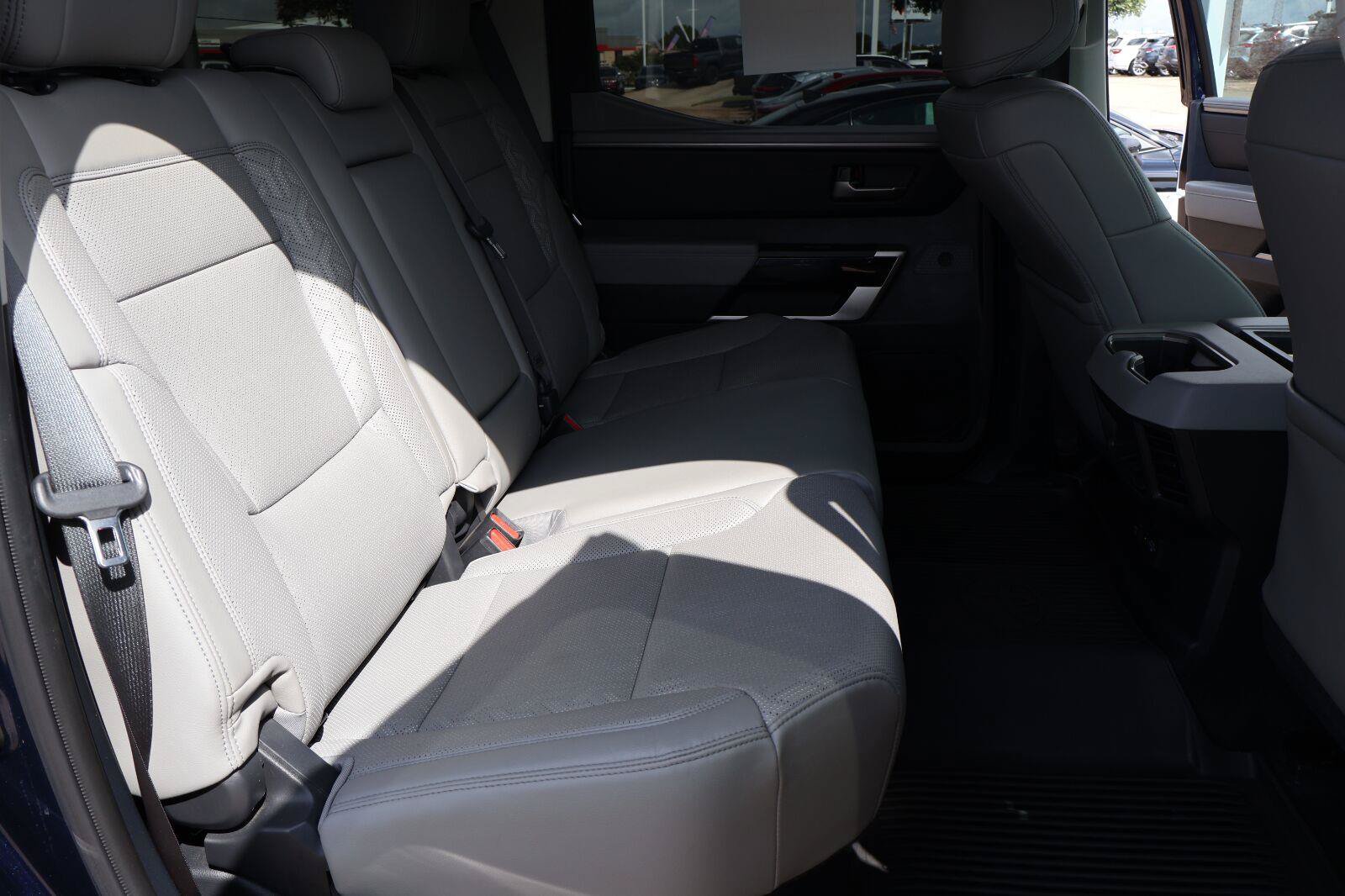 Used 2023 Toyota Tundra Limited AWD/4WD image 13