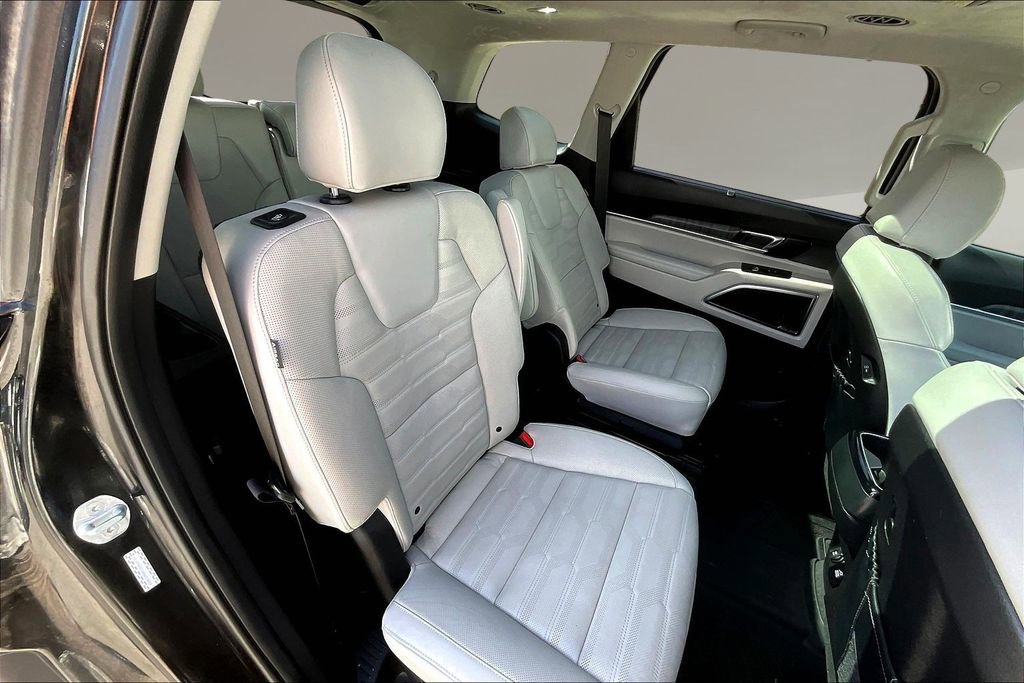 Used 2024 Kia Telluride SX Prestige w/ Towing Package AWD/4WD image 23