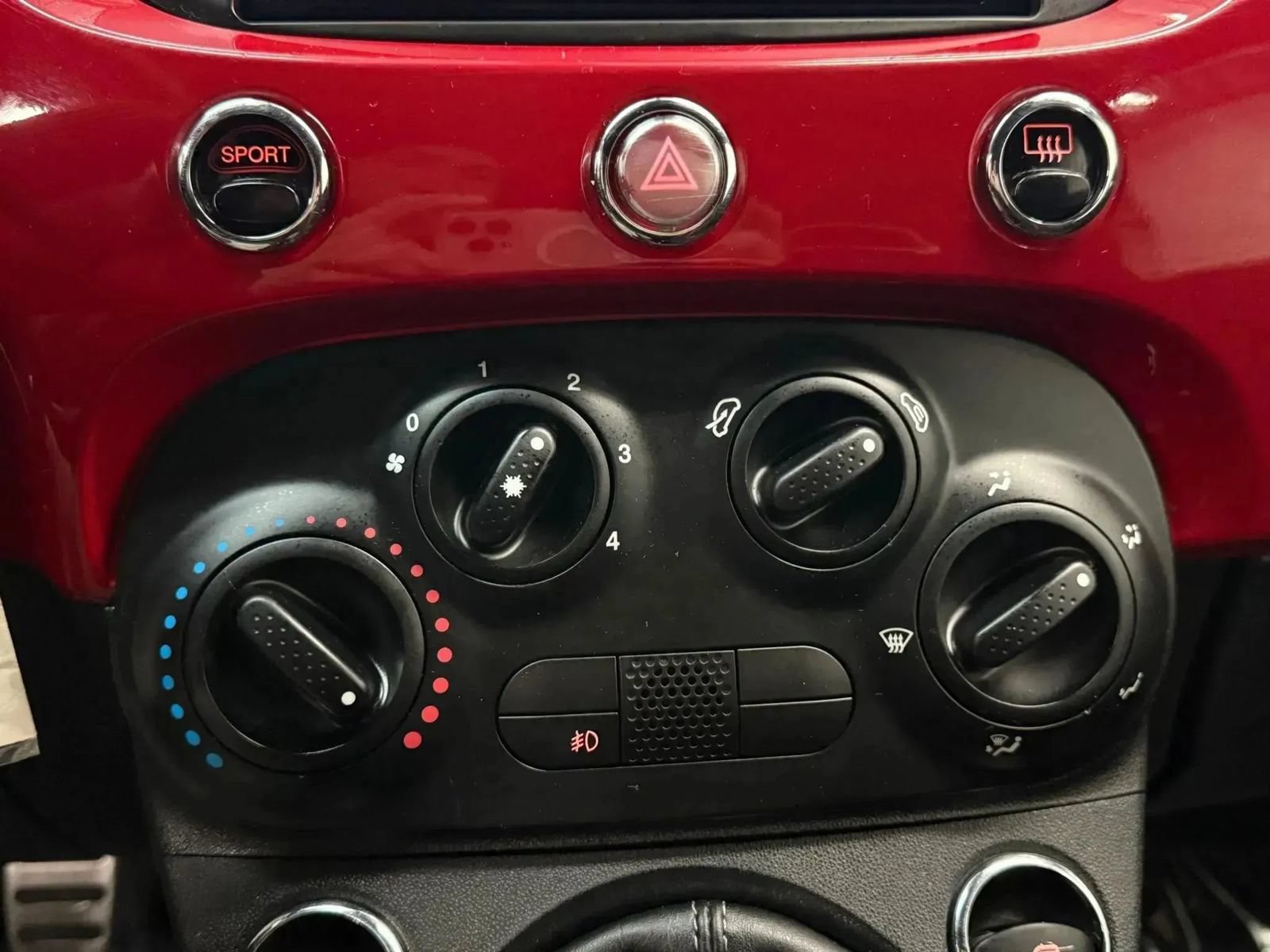 Used 2013 FIAT 500 Abarth FWD image 29