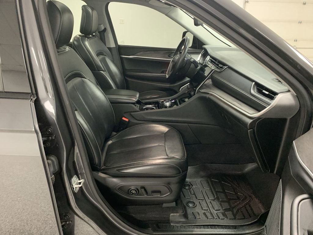 Used 2021 Jeep Grand Cherokee L Limited AWD/4WD image 21