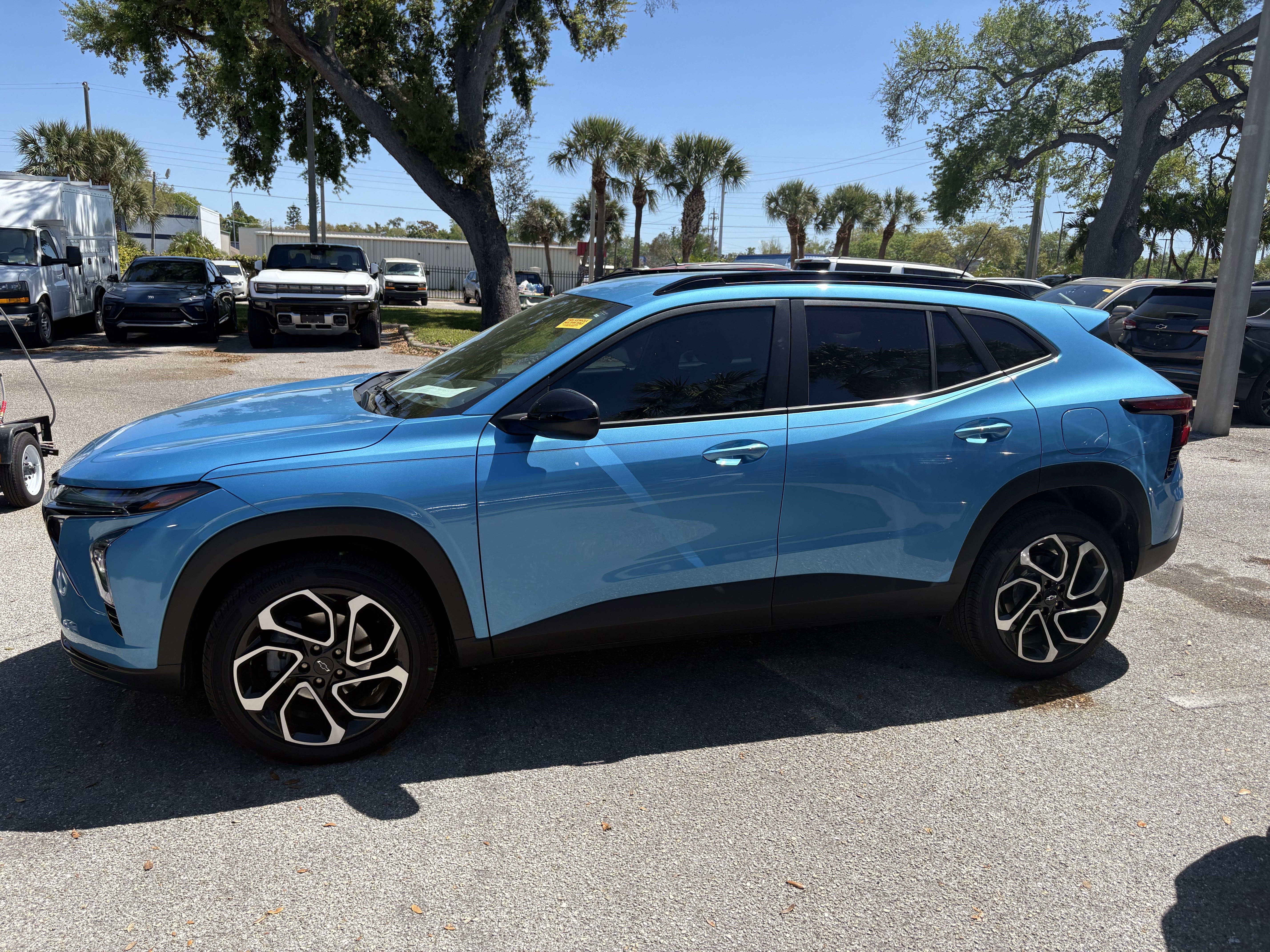 Used 2025 Chevrolet Trax RS w/ Driver Confidence Package image 4