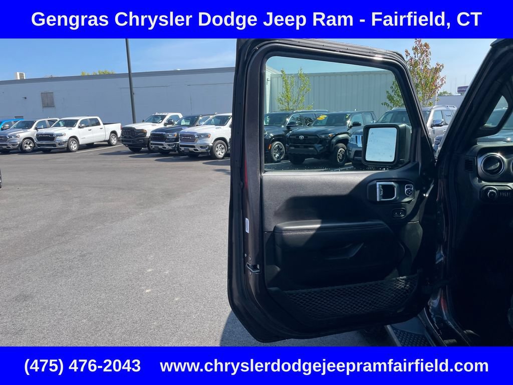 Certified 2021 Jeep Wrangler Unlimited Sahara AWD/4WD image 43
