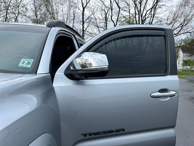 Certified 2023 Toyota Tacoma Limited AWD/4WD image 30
