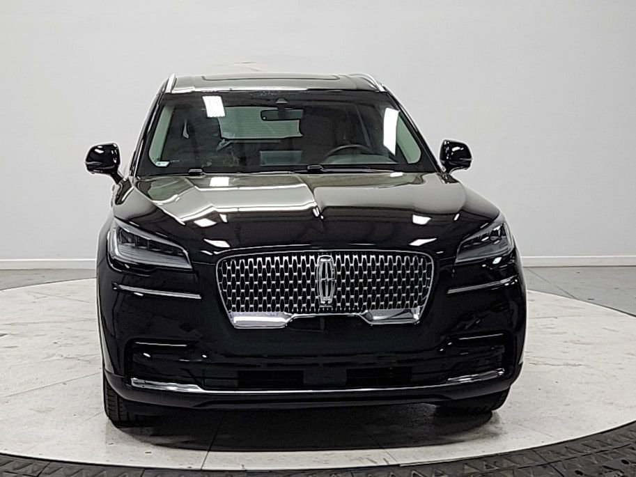 Used 2023 Lincoln Aviator Reserve w/ Elements Package Plus image 2