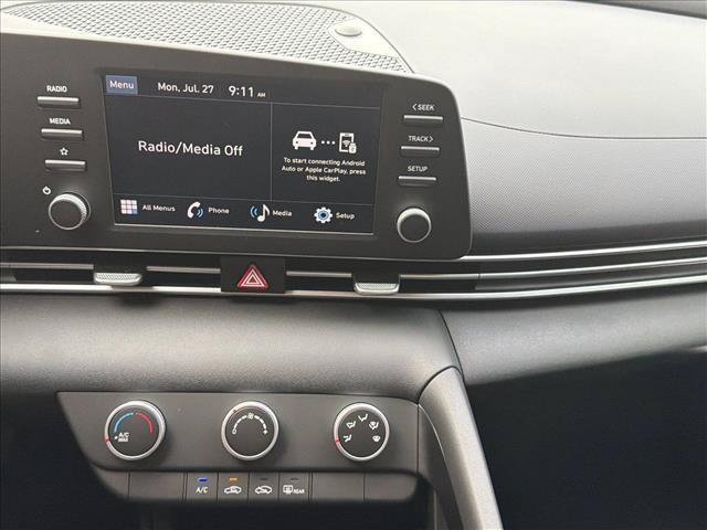 New 2026 Hyundai Elantra SE FWD image 17