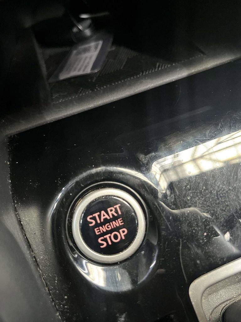 Certified 2023 Nissan Versa SR w/ Trunk Package image 21