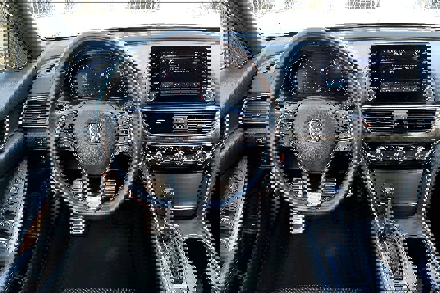 Used 2018 Honda Accord Sport image 5