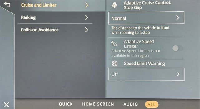 Used 2023 Land Rover Range Rover SE image 36