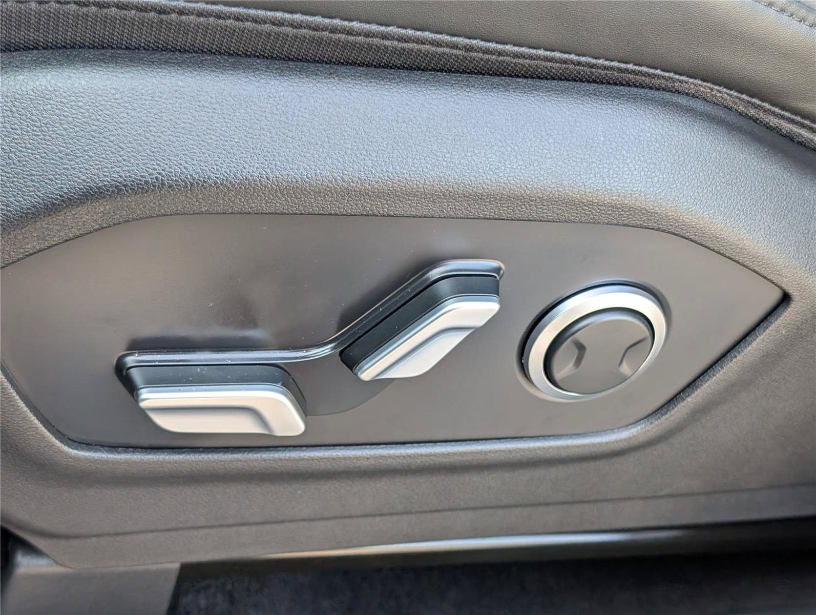 Used 2024 Hyundai Santa Fe SEL AWD/4WD image 21