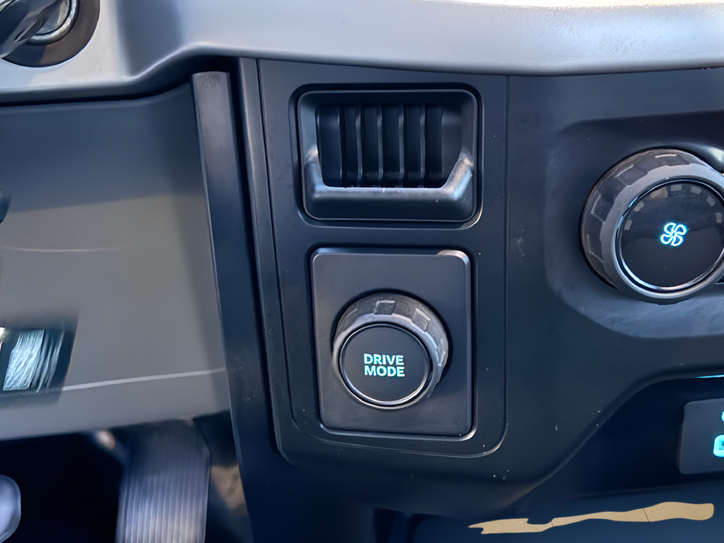 Used 2023 Ford F150 XL RWD image 18