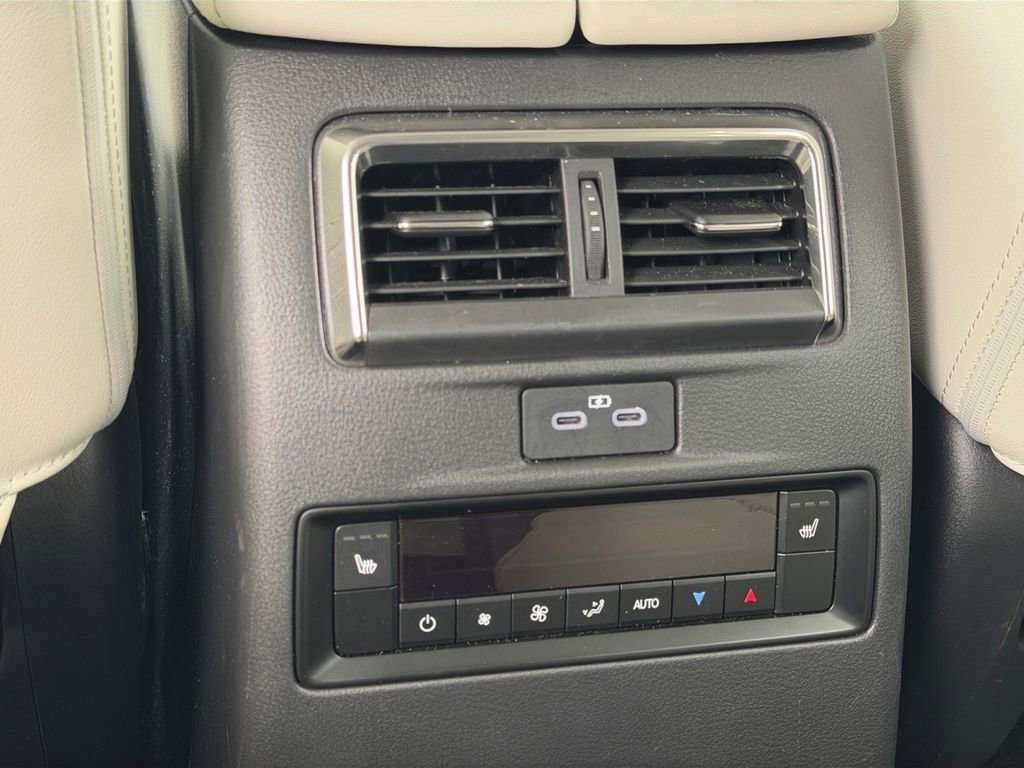 Used 2025 MAZDA CX-90 3.3 Turbo w/ Premium Plus Pkg image 16