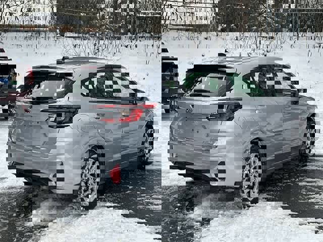 Certified 2025 Subaru Impreza 2.0i image 19