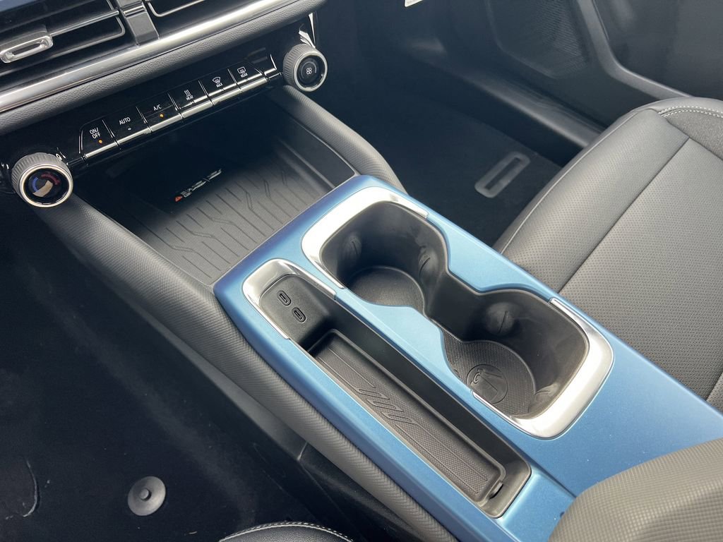 New 2026 Chevrolet Equinox EV LT image 6