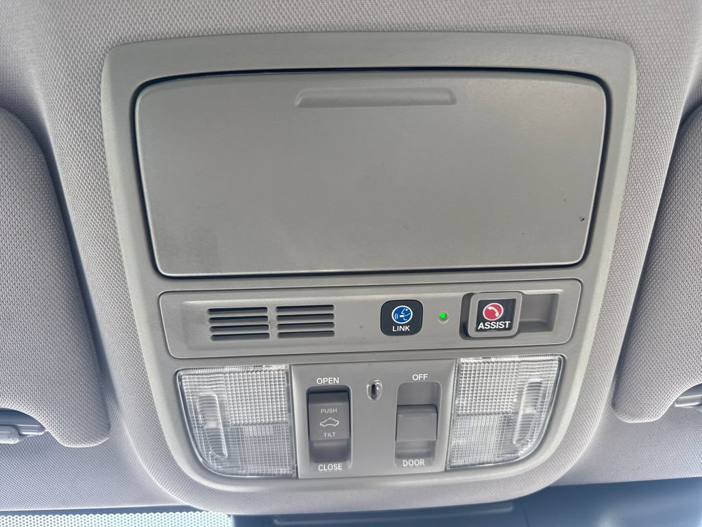 Used 2019 Honda Accord Touring image 27