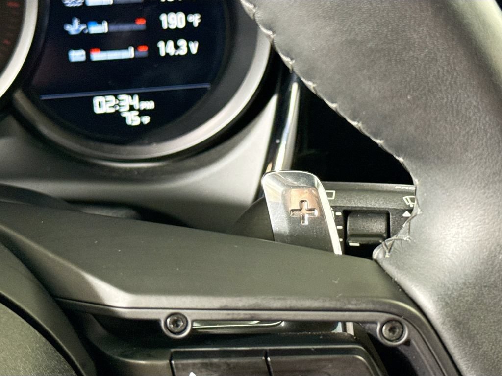 Certified 2023 Porsche Macan Turbo AWD/4WD image 24
