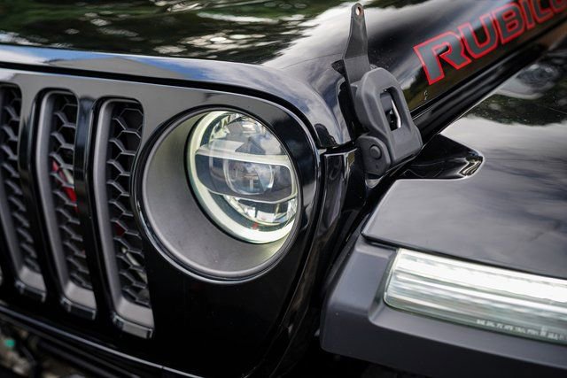 Used 2020 Jeep Gladiator Rubicon image 3