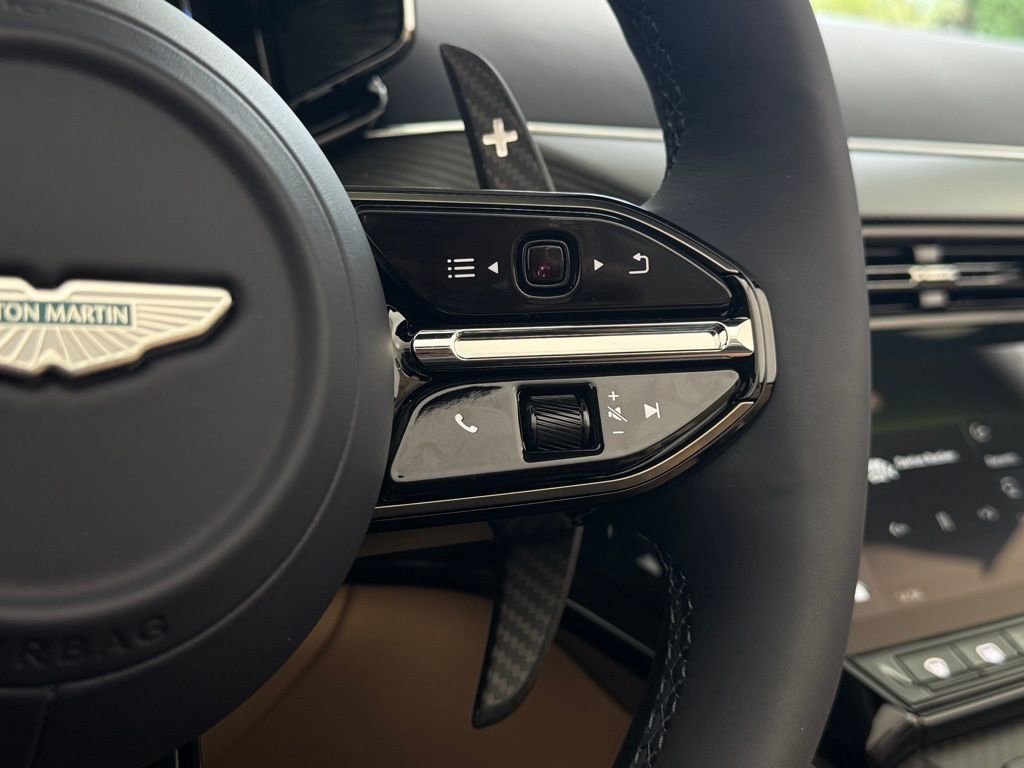 New 2026 Aston Martin V8 Vantage Roadster image 33