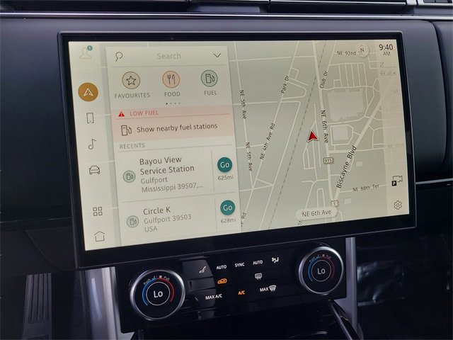 Used 2023 Land Rover Range Rover SE image 36