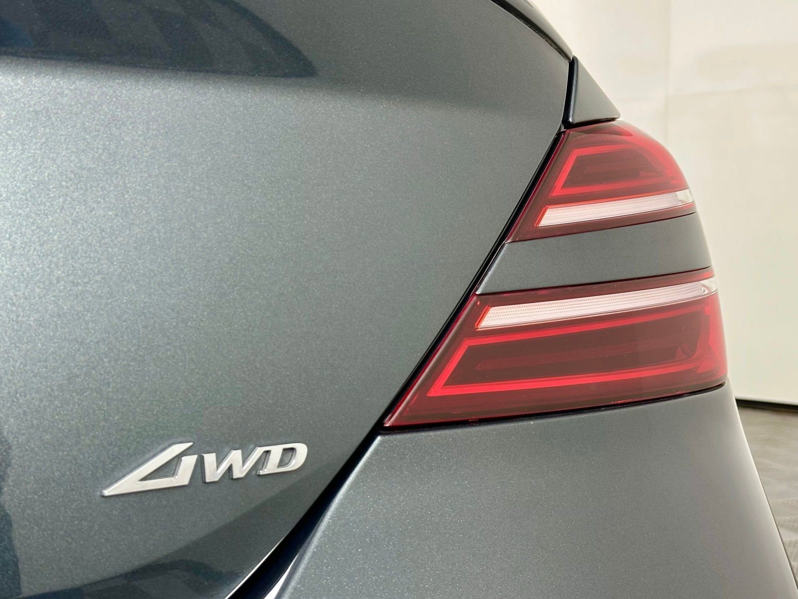 Used 2023 Genesis G70 2.0T w/ Sport Prestige Package image 13