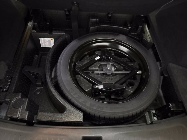 Used 2024 Cadillac XT5 Luxury AWD/4WD image 15