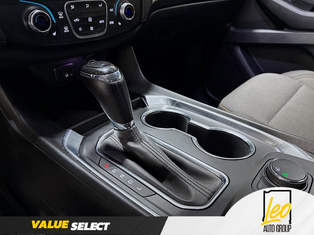 Used 2020 Chevrolet Traverse LT FWD image 17