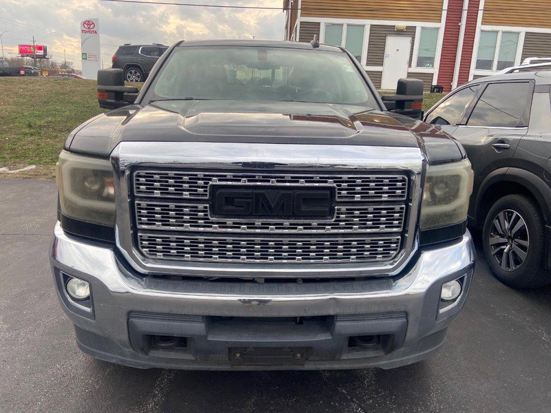 Used 2017 GMC Sierra 2500 SLE w/ HD SLE Preferred Plus Package image 3