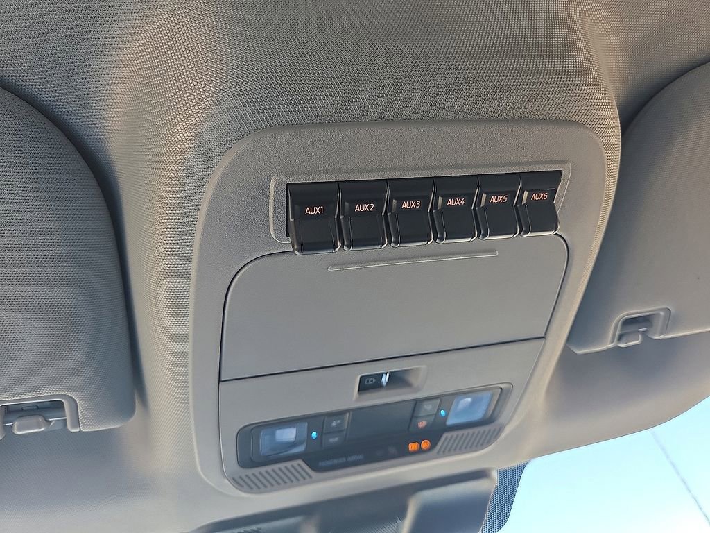 New 2026 Ford F350 XL w/ XL Chrome Package image 15