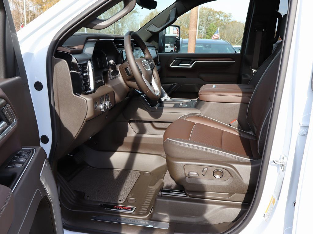New 2026 GMC Sierra 2500 Denali w/ Denali Reserve Package image 9