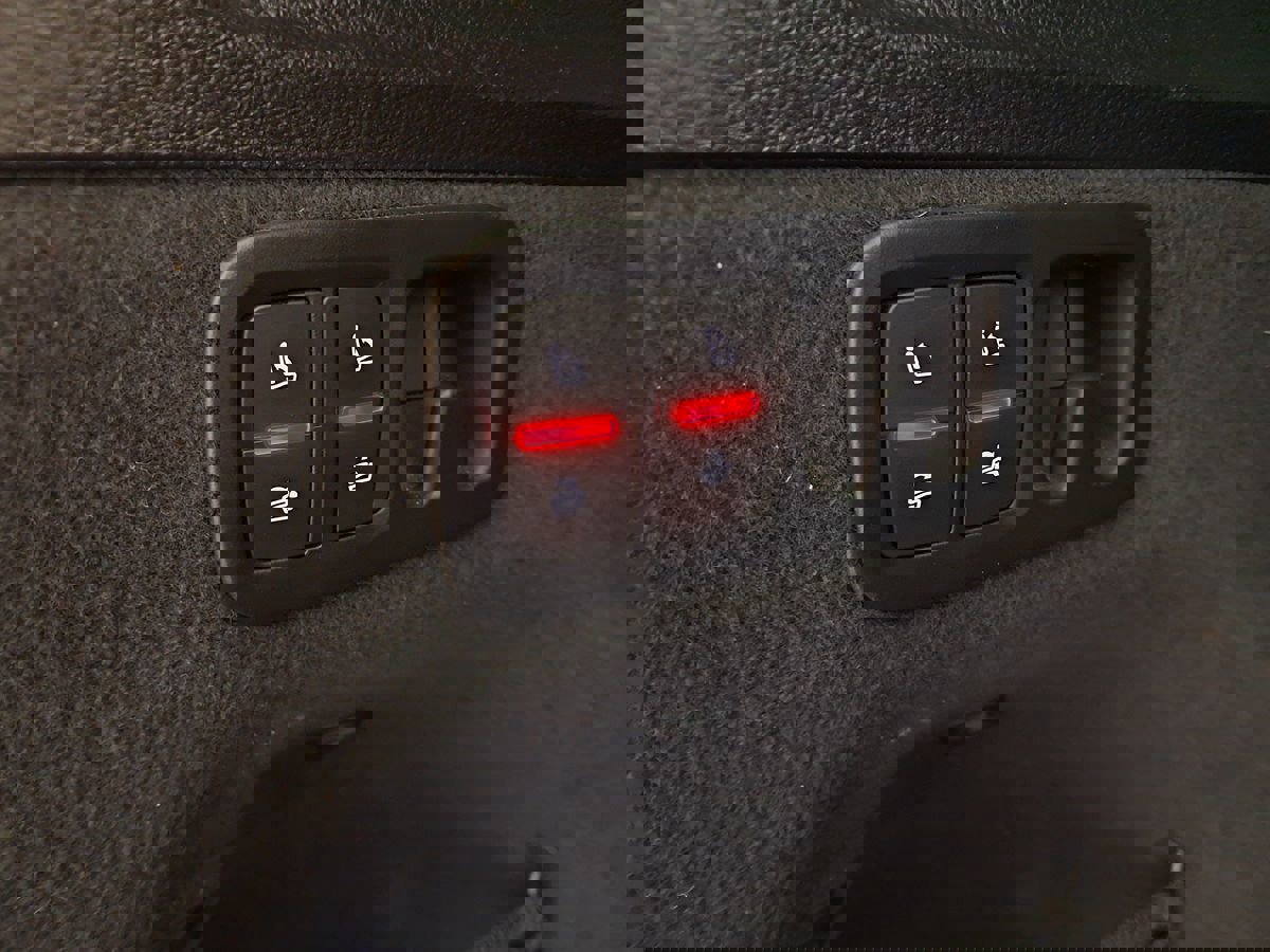 Used 2017 Audi Q7 3.0T Premium w/ Towing Package image 28