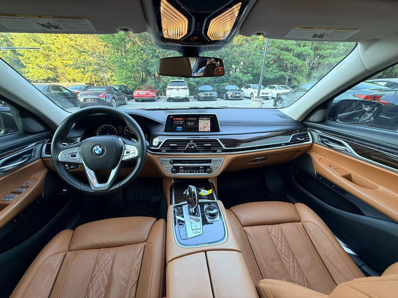 Used 2019 BMW 750i w/ Executive Package RWD image 2