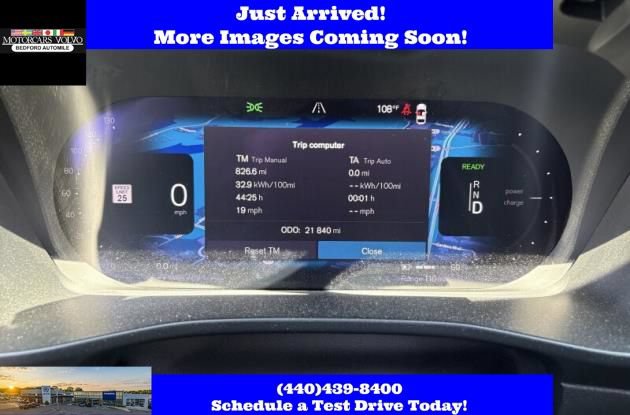 Used 2023 Volvo XC40 Recharge Ultimate w/ Protection Package Premier AWD/4WD image 6