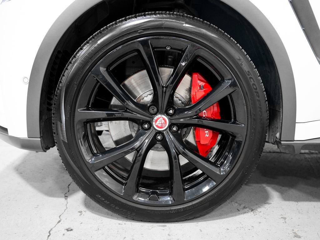 Used 2020 Jaguar F-PACE SVR AWD/4WD image 40