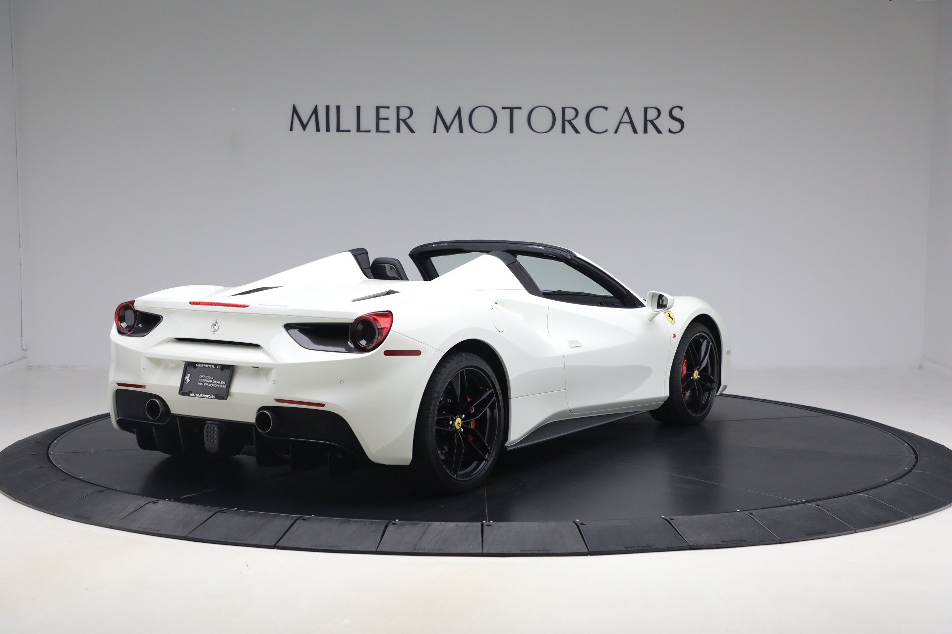 Certified 2016 Ferrari 488 Spider RWD image 7