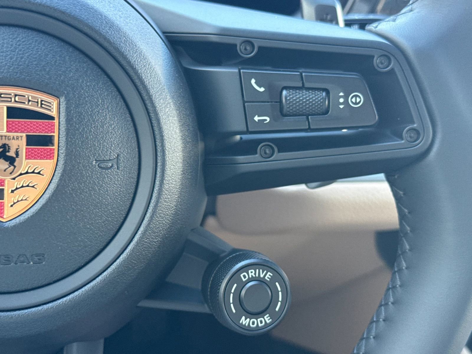 New 2026 Porsche Cayenne Coupe image 30