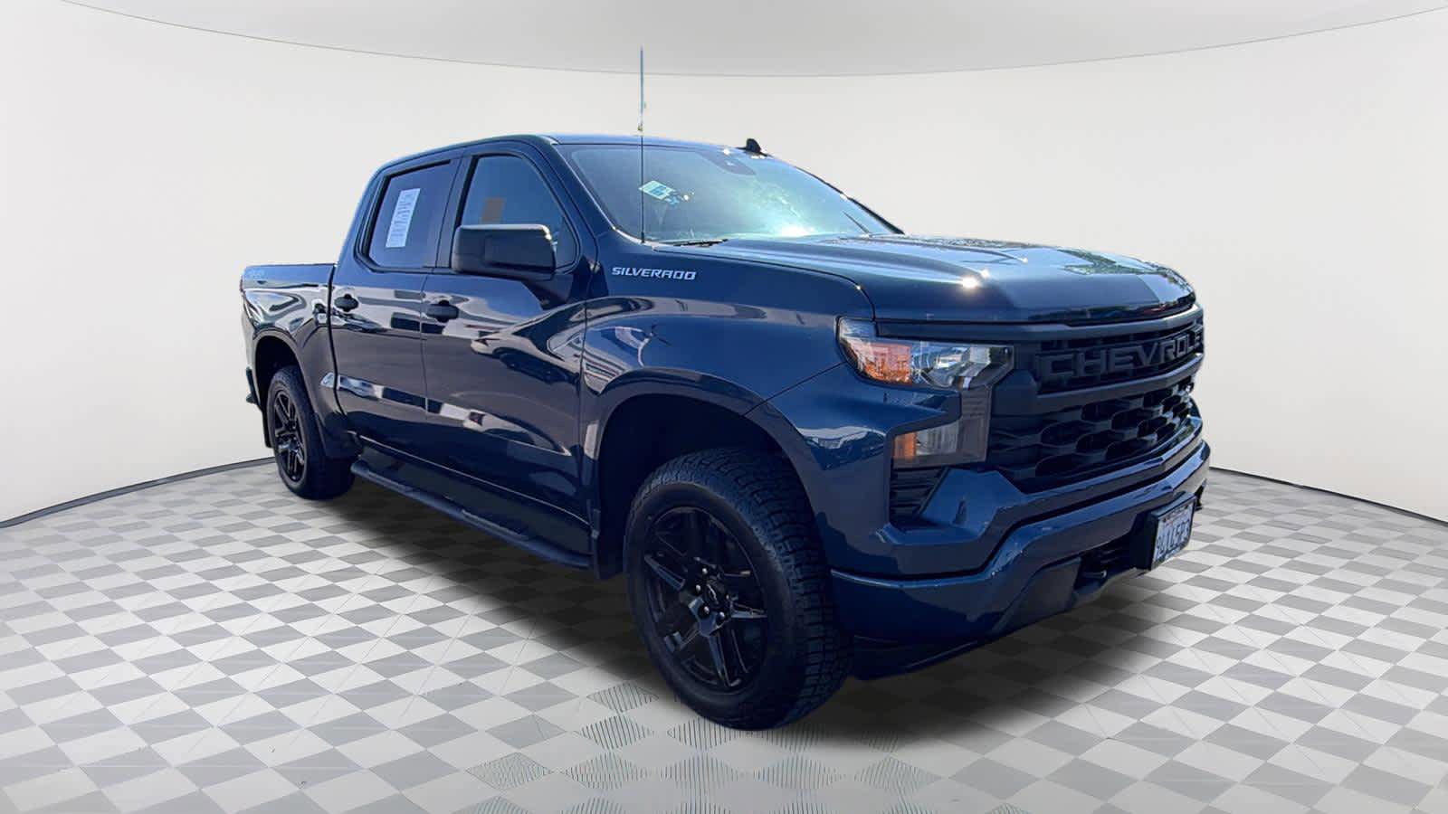 Used 2022 Chevrolet Silverado 1500 Custom AWD/4WD image 3