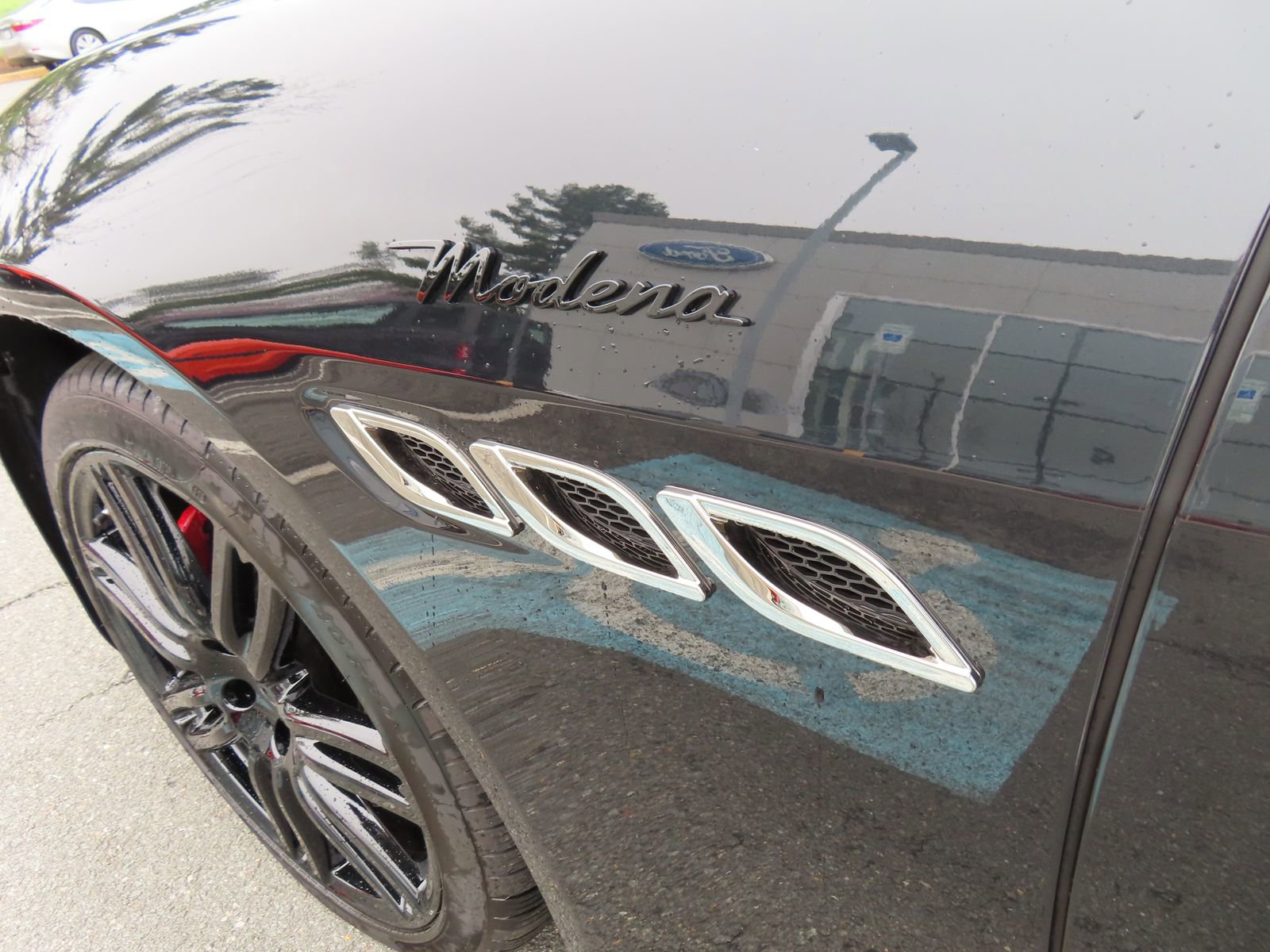 Used 2022 Maserati Quattroporte Modena Q4 image 10