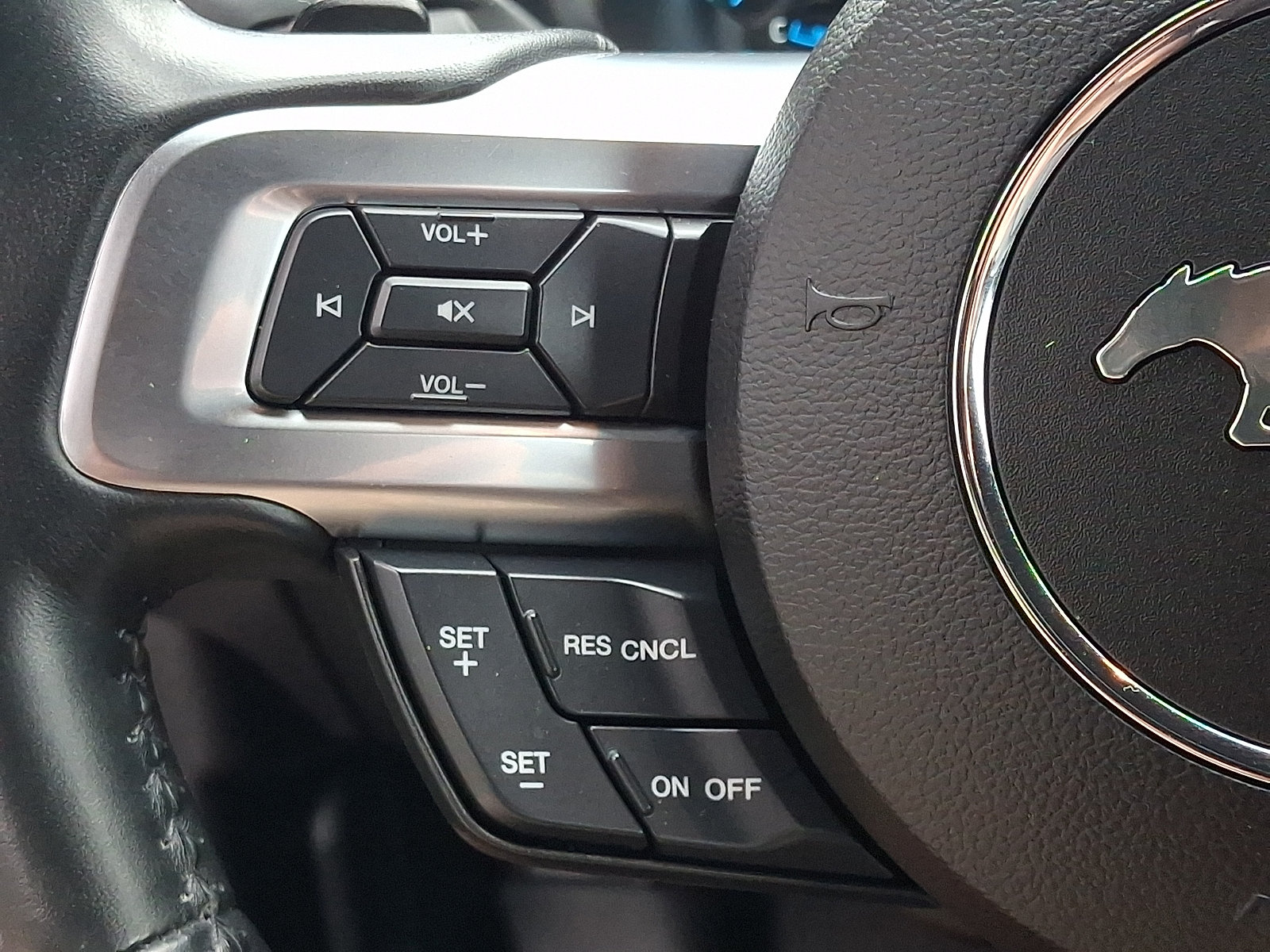 Certified 2019 Ford Mustang GT Premium w/ Equipment Group 401A RWD image 20
