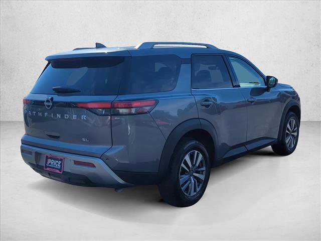 Used 2025 Nissan Pathfinder SL image 5
