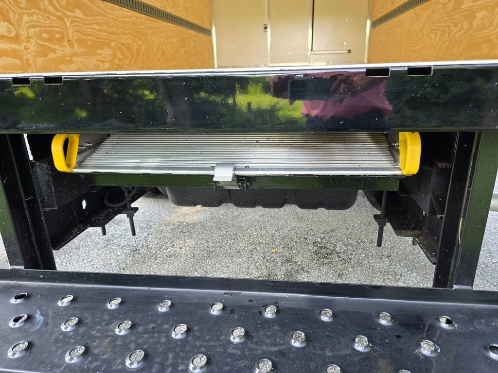 New 2025 Chevrolet Express 3500 w/ Power Convenience Package image 13