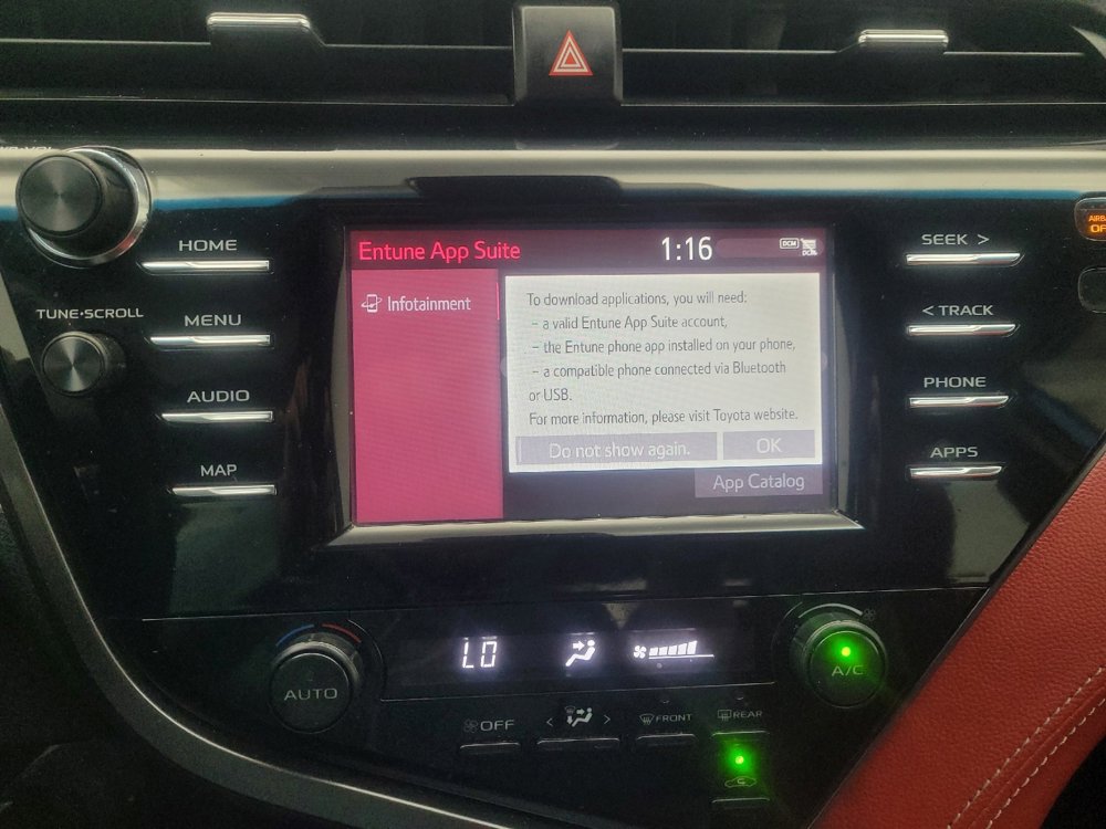 Used 2019 Toyota Camry SE image 25