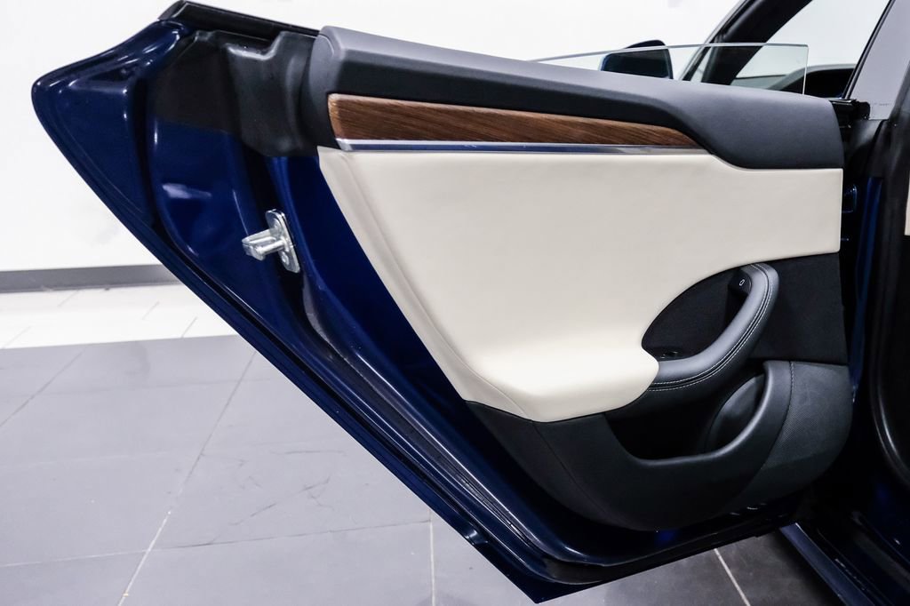 Used 2023 Tesla Model S Standard Range image 49