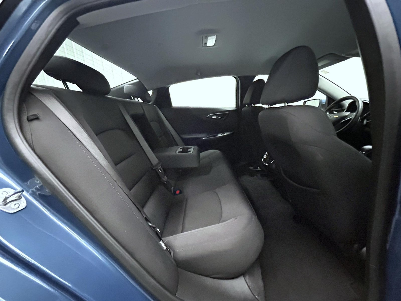 Used 2025 Chevrolet Malibu LT FWD image 18