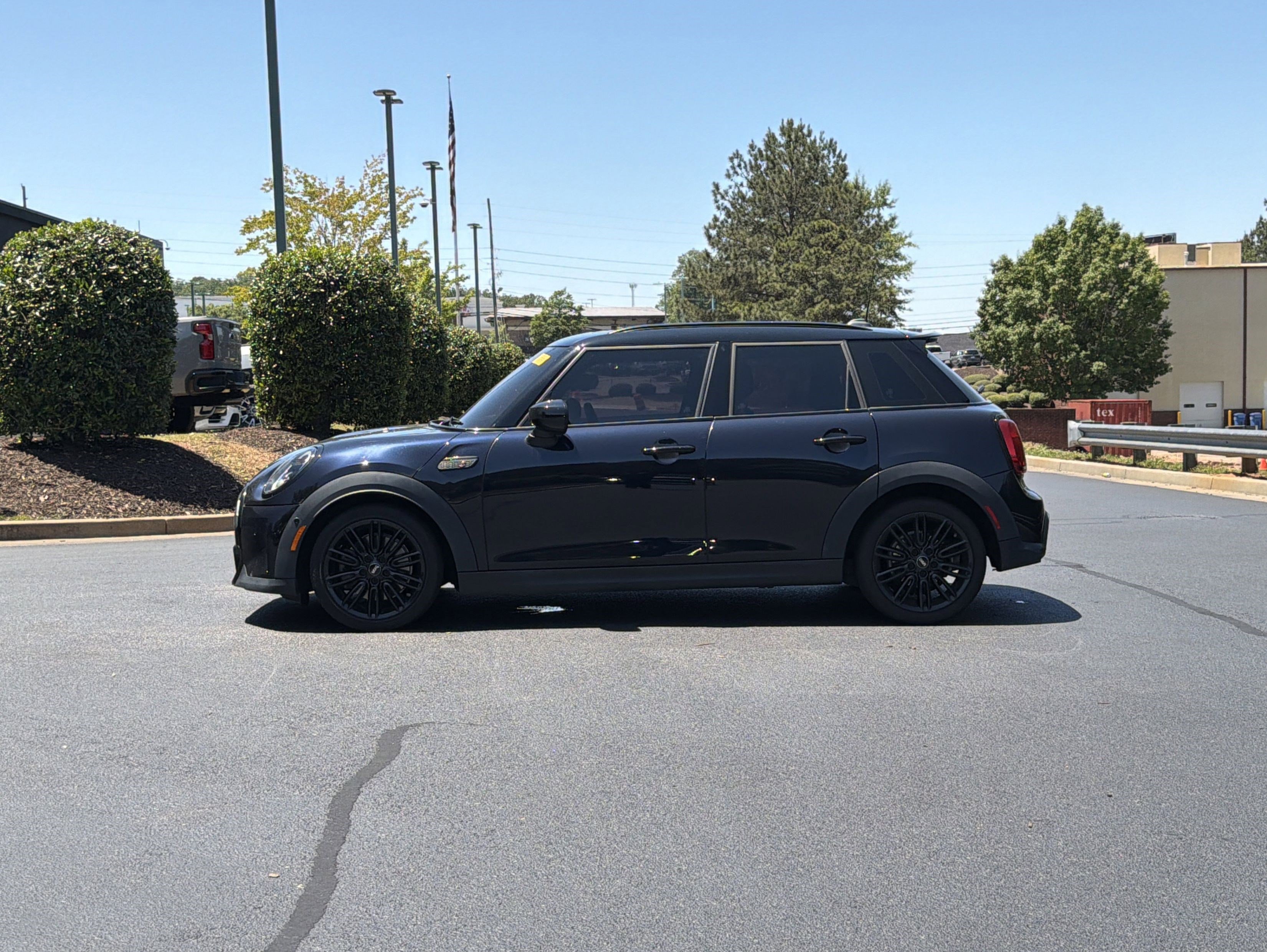 Used 2023 MINI Cooper S FWD image 12