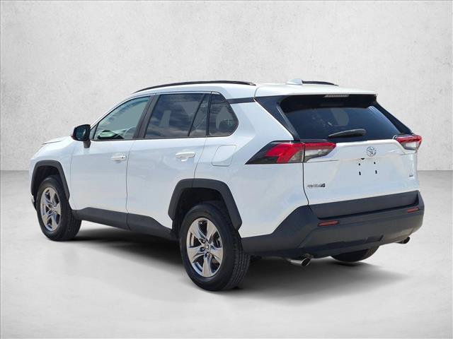Used 2022 Toyota RAV4 XLE w/ Convenience Package FWD image 8